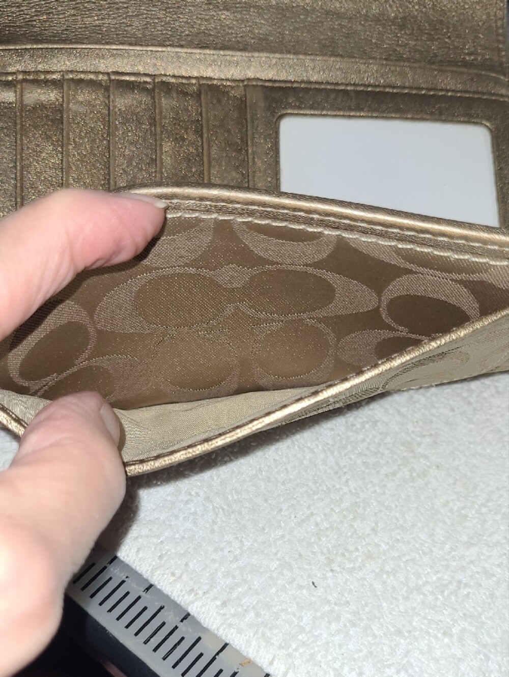 Coach Soho Beige Khaki Signature Jacquard Buckle Wallet - Picture 15 of 15